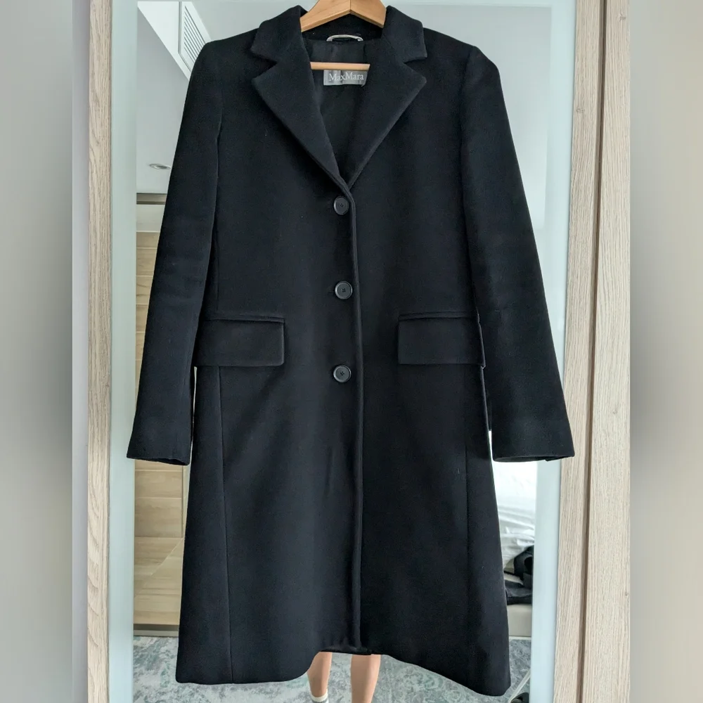 MaxMara Gorgeous Virgin Wool Coat - size 36 - Picture 11 of 14